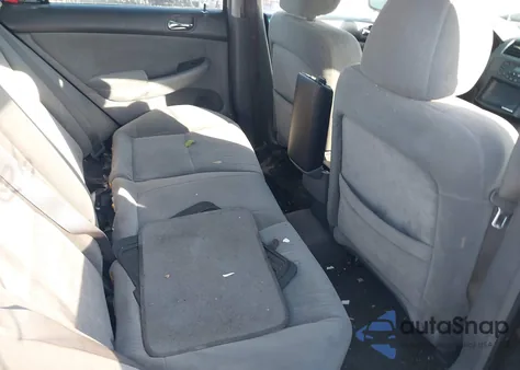 2005 Honda Accord 2.4 Lx z USA, uszkodzony, nr VIN 1HGCM56495A148773